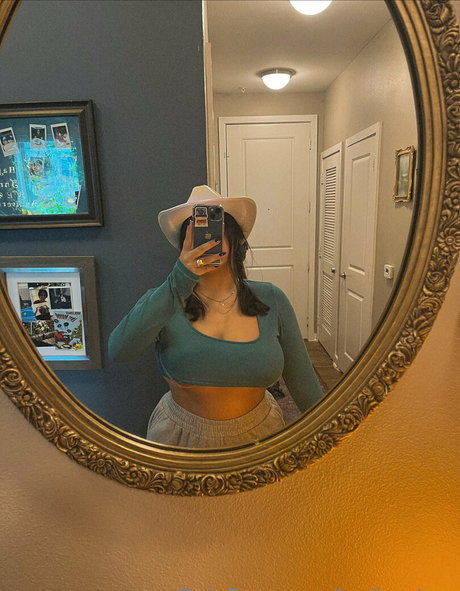 lexihunterr actress galleries