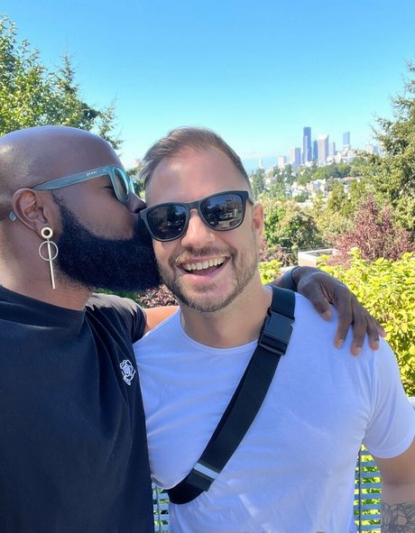 aaronburkexxx top pornstar img