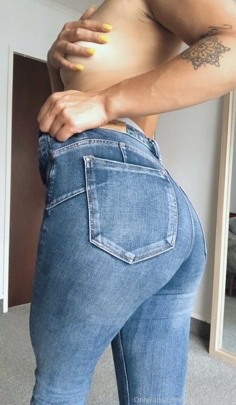 perfectlilpeach_ adult star photo