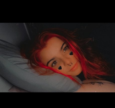 Littlemadds26 high quality model pic