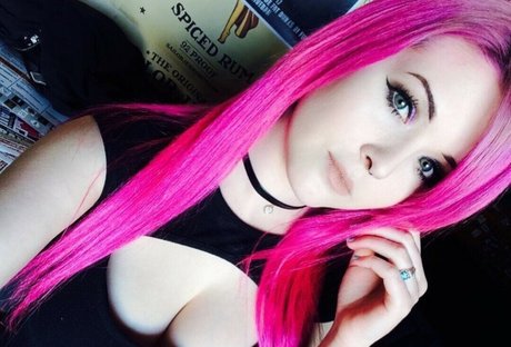 Songofasiren model nudes img