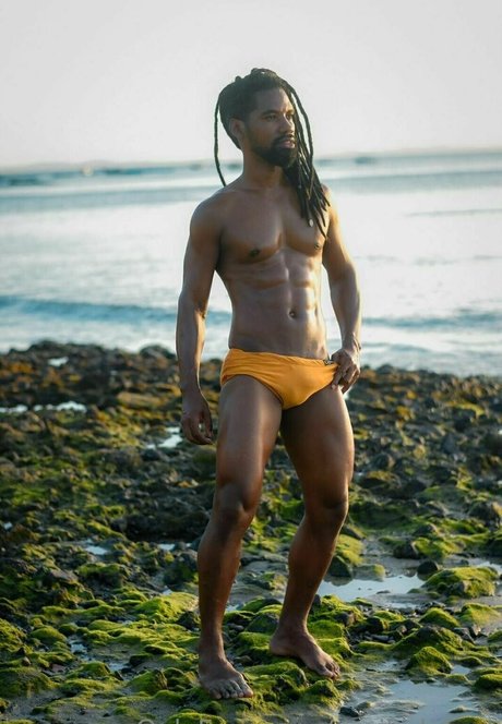 garihalefree sexy star pics