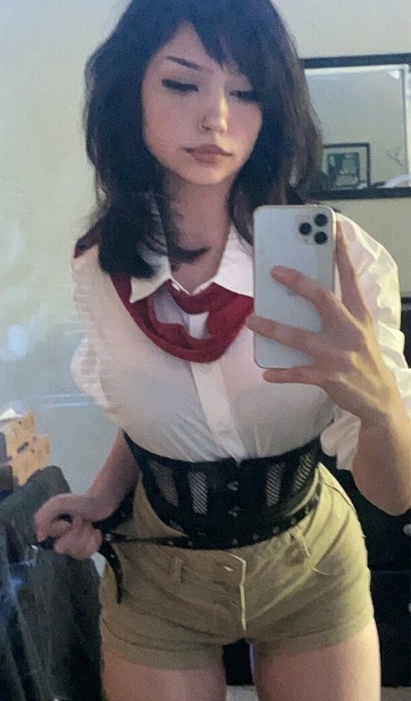 yourluvrgrl sex model img