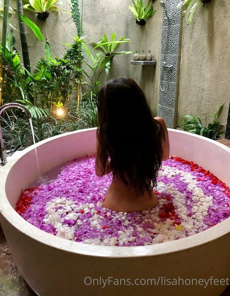 huge natural tits onlyfans art porn images