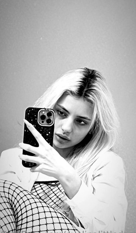 evelinalittledemon perfect model photos