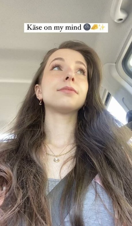 basostream nudes model img