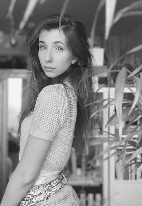 basostream hd actress picture