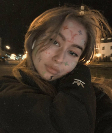 elllleeee top star pics