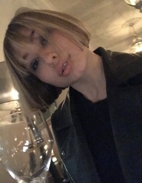 elllleeee adult model archive