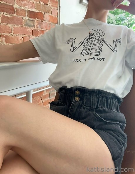 kattinthehatfree star sexy pic