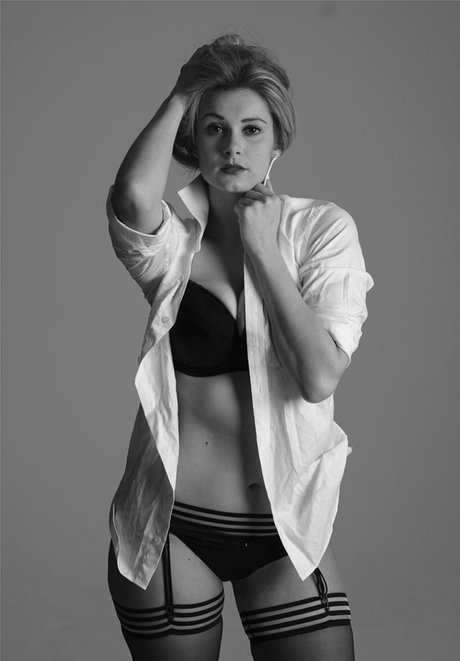 Natalie Juliet Deadman exclusive star gallery