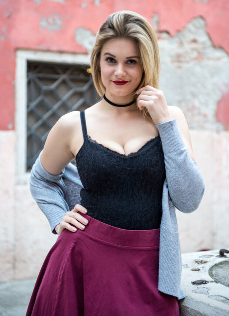 Natalie Juliet Deadman top model image