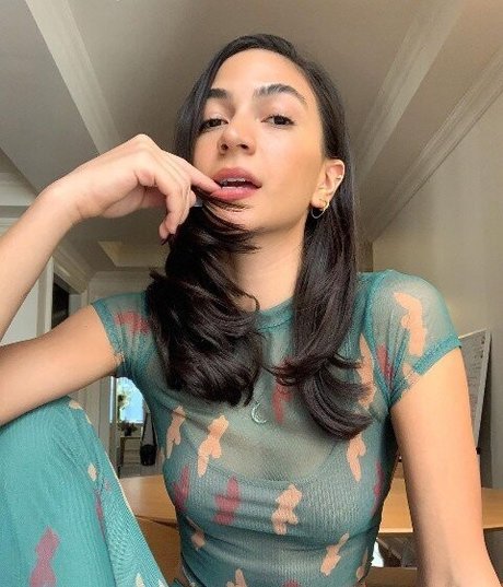 Natalee Linez hd pornstar img