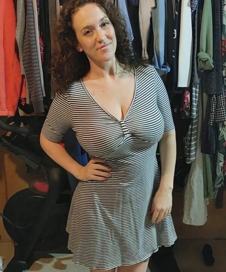 etidsteaz29 star nude image