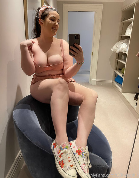 gfe sophie pornographic model archive