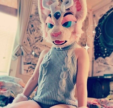 vixxypup model nude gallery