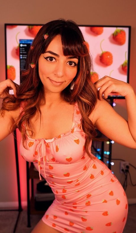 Denims nude model pics