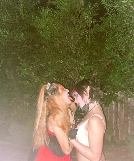 Paris Sun pornstar perfect pics