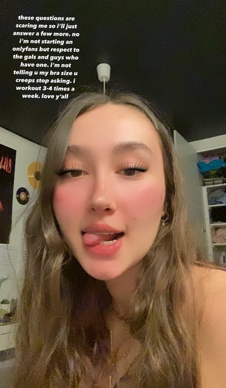 Issy hecxo star high quality images