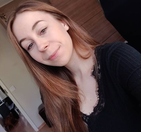 actuallyalisa model pretty pics