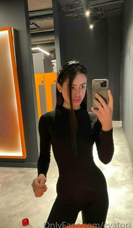 savage eva adult model pictures