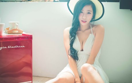 Chopperting nudes star gallery