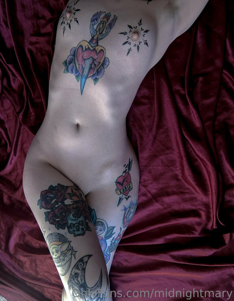 Midnight Mary model adult photos