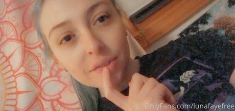 lunafayefree perfect pornstar img