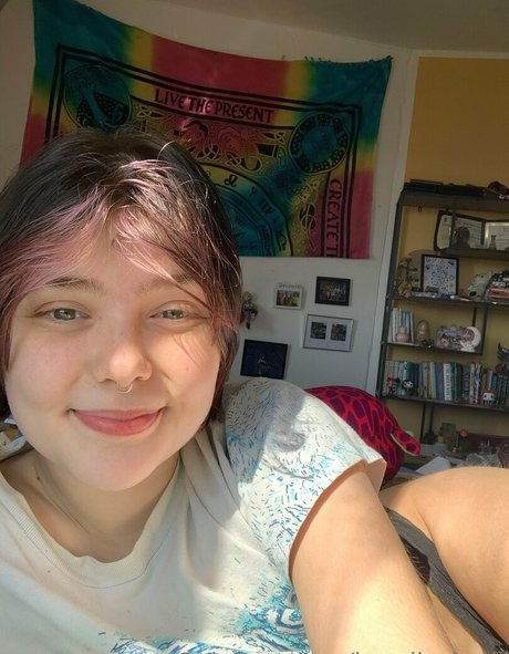 joy elizabeth model top picture