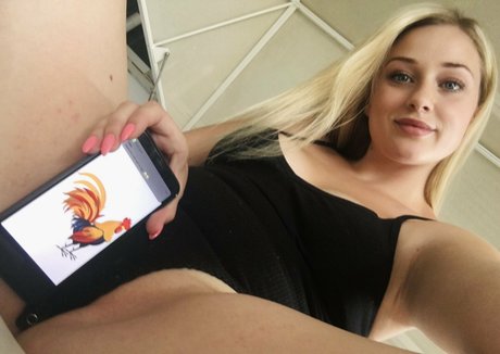 kayklou hot pornstar pic