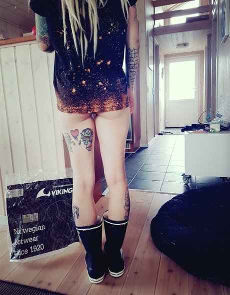 Bibis secrets sexy actress photo