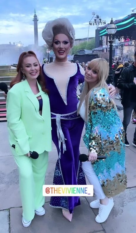 Natasha Hamilton hot pornstar gallery