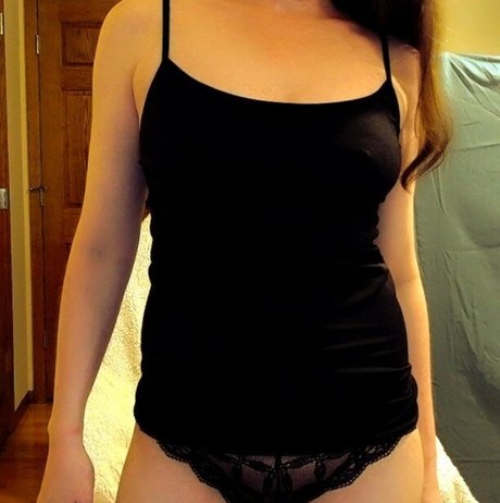 Molly Nova free pornstar galleries