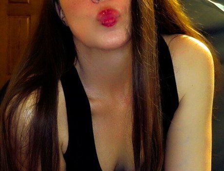 Molly Nova pornstar beautiful gallery