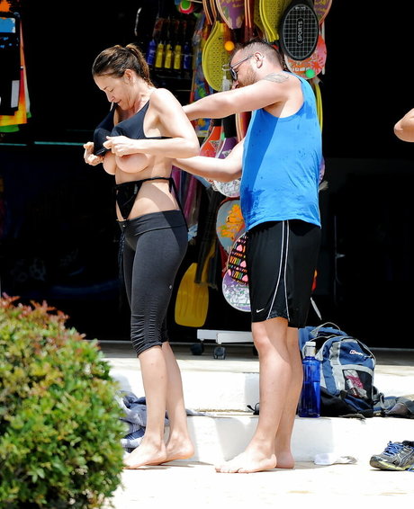 Lisa Snowdon free star photo