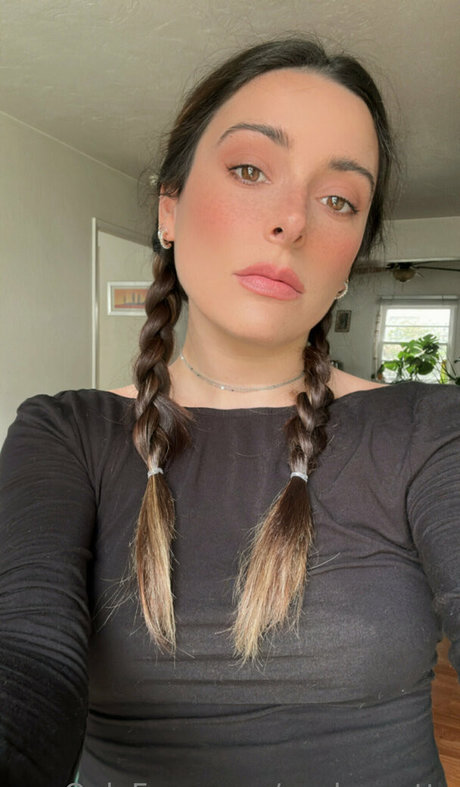 Sophia VIP model perfect image