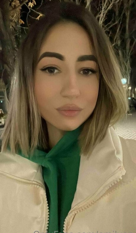 emilyon free pornstar pics