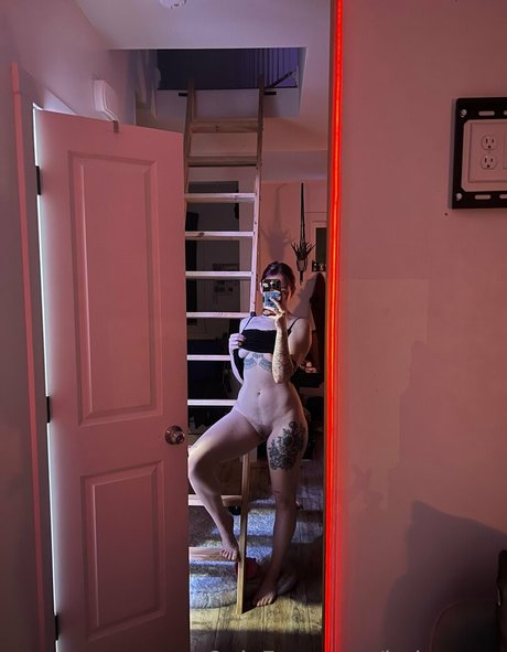 jadeavery exclusive star pic