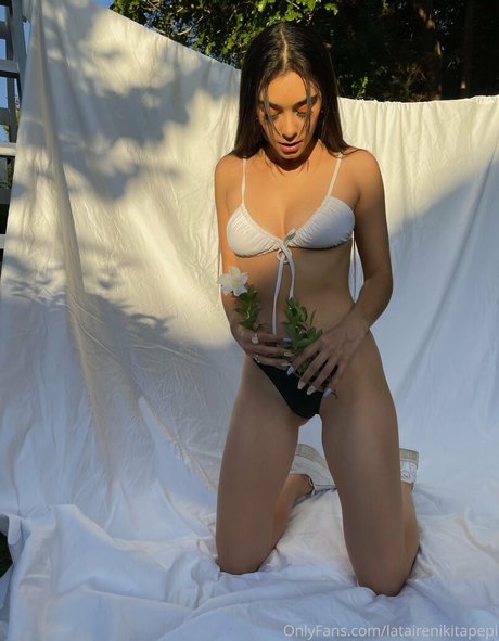 latairepepi pornstar hot picture