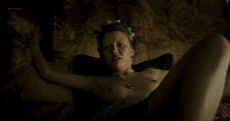 Mia Goth star pornographic img