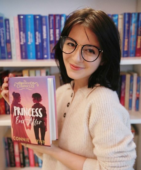 Connie Glynn nude pornstar photo