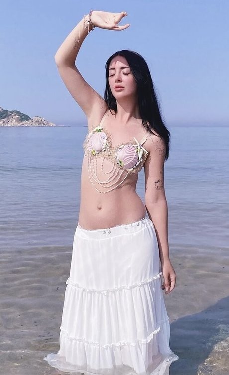 Connie Glynn best star image