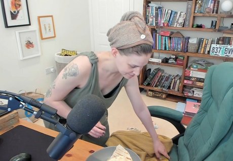 Dodger model beautiful gallery