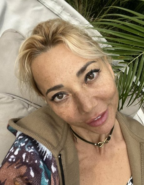 Mommy Di best star pics