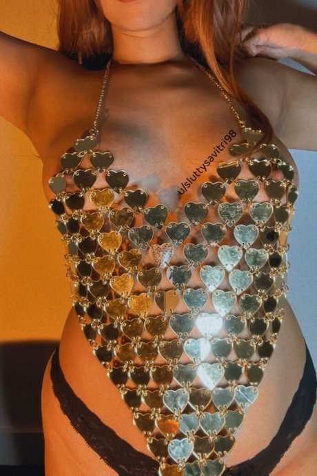 savitri98 high quality model image