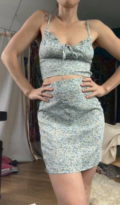 Skyra Fox erotic star pic