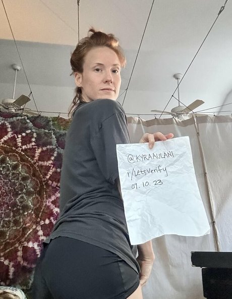 Skyra Fox Profile pic