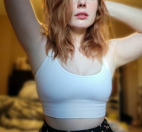 Lily Rogue model perfect photos