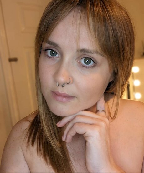 constanceflame exclusive actress galleries