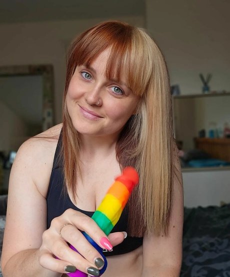 constanceflame sex model gallery